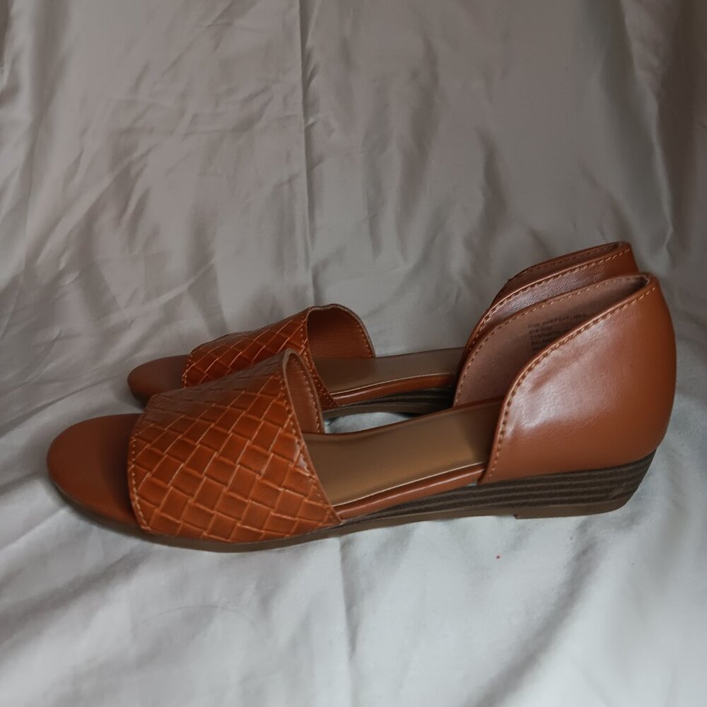 ANA Sandals - Picture 2 of 4